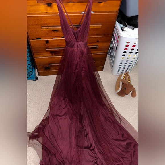 Selling prom dress - Picture 2 of 3